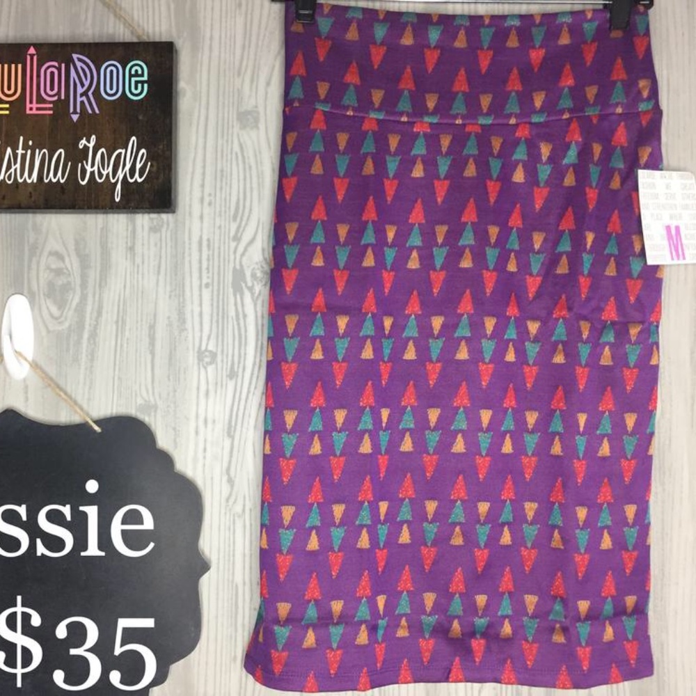 LuLaRoe M Jacquared Cassie Skirt